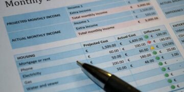 Digital Wallet Revolution: Choosing Your Fintech Bank