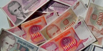 Global Inflation Watch: Central Bank Policy Shifts